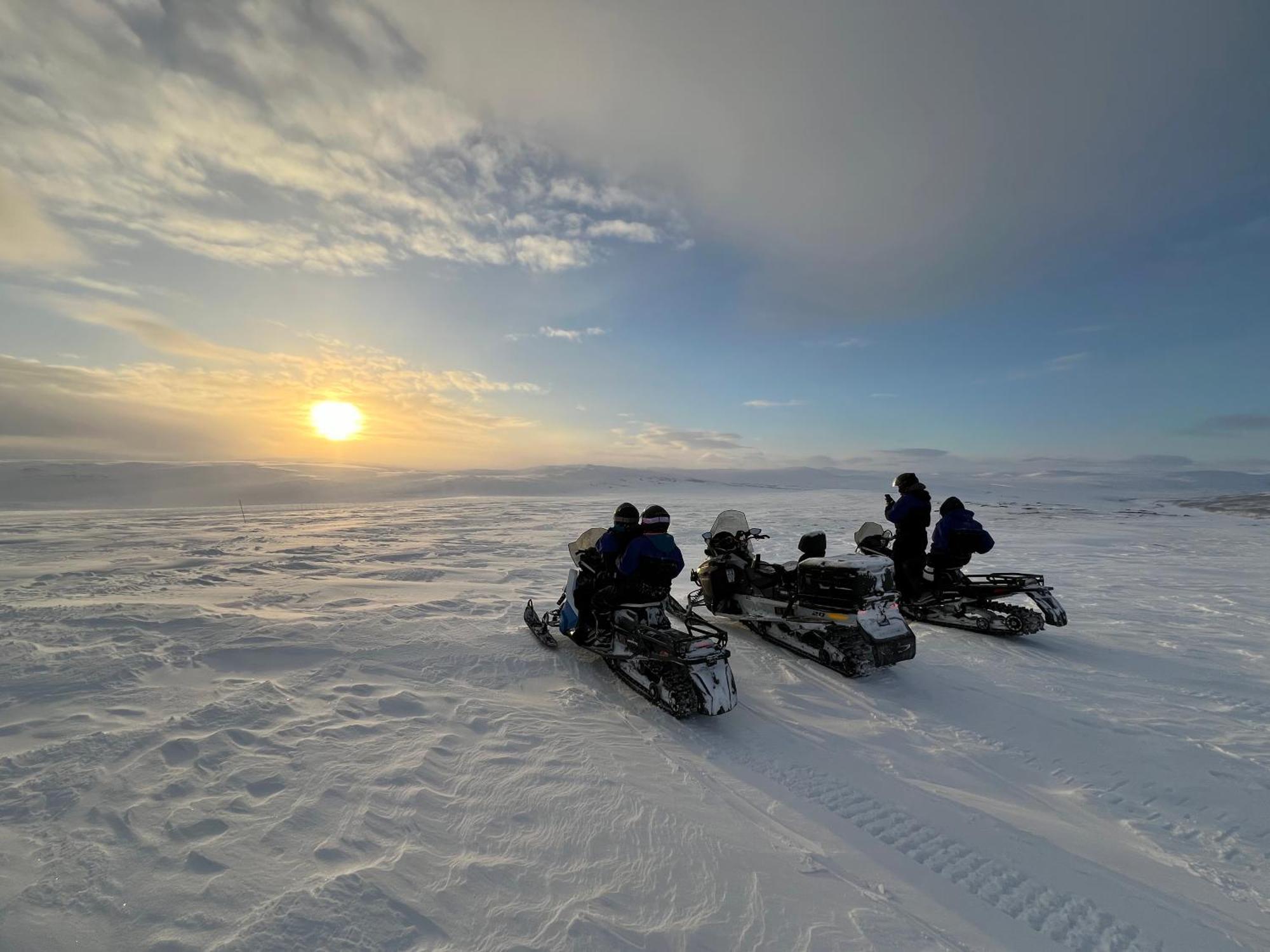 Olderfjord Lodge Russenes Екстериор снимка