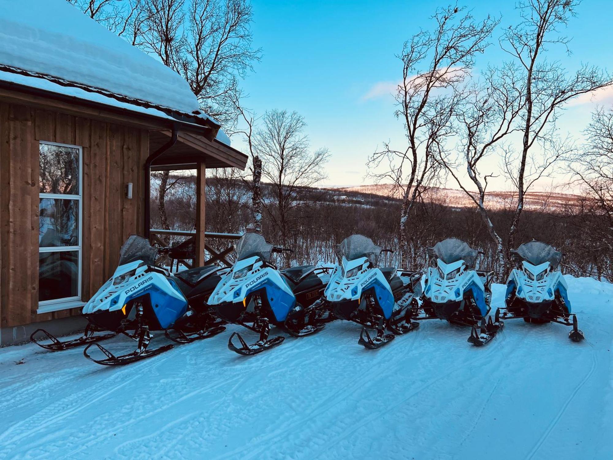 Olderfjord Lodge Russenes Екстериор снимка